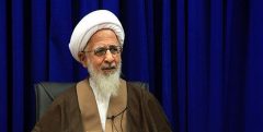 آیت الله جوادی آملی: سیره و سنت علما باید آموزنده باشد
