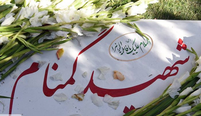 تصاویر هوایی از استقبال پرشور از شهید گمنام در بوستان گلها قم