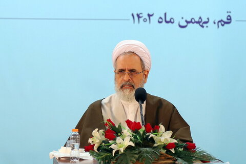 آیین اختتامیه بیست و پنجمین همایش کتاب سال حوزه در قم برگزار شد آیین اختتامیه بیست و پنجمین همایش کتاب سال حوزه در قم برگزار شد