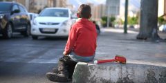 همراهی مددکار با کودکان آسیب‌دیده در جلسات قضایی و پزشکی قم فراهم شد
