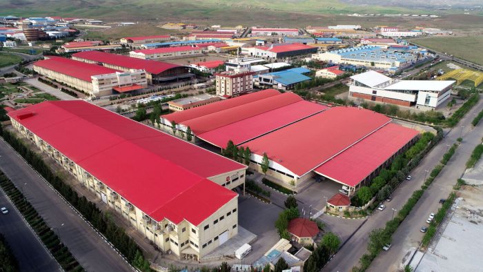 شعار سال محور فعالیتهای راهبردی شرکت شهرکهای صنعتی قم است شعار سال محور فعالیتهای راهبردی شرکت شهرکهای صنعتی قم است