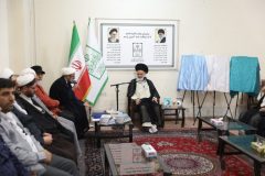 تبیین مبانی دینی و اعتقادی برای مردم در قالب ابزار روز باشد