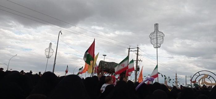 پیکر مطهر ۲ شهید گمنام در مسجد جمکران به خاک سپرده شد پیکر مطهر ۲ شهید گمنام در مسجد جمکران به خاک سپرده شد