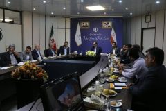 دولت برای کمک به فعالان اقتصادی از تمام ظرفیت‌ها استفاده می‌کند