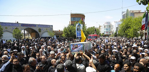 تشییع شهید نورالله نوری از شهدای مدافع حرم در قم تشییع شهید نورالله نوری از شهدای مدافع حرم در قم