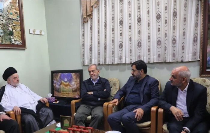 رییس جمهور با نماینده آیت الله سیستانی در ایران دیدار کرد رییس جمهور با نماینده آیت الله سیستانی در ایران دیدار کرد