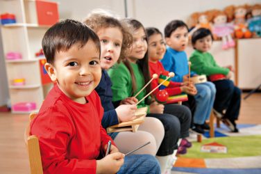 هزینه برای کودکان سرمایه گذاری برای آینده است