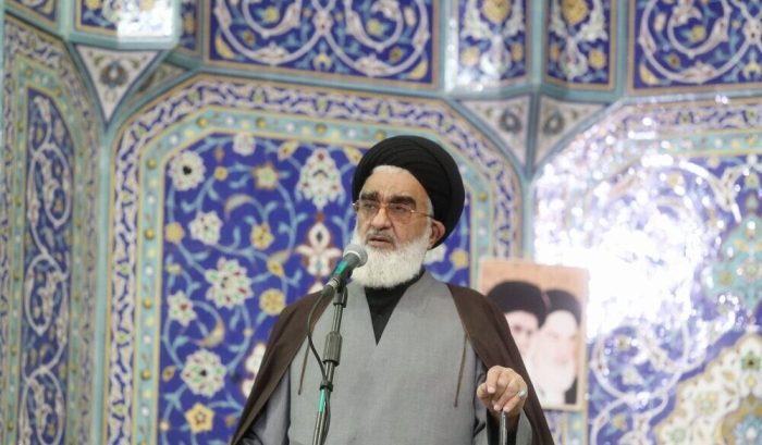 امام جمعه قم: دشمن با اهانت به مرجعیت به دنبال تضعیف ارکان دینی و انقلابی است امام جمعه قم: دشمن با اهانت به مرجعیت به دنبال تضعیف ارکان دینی و انقلابی است