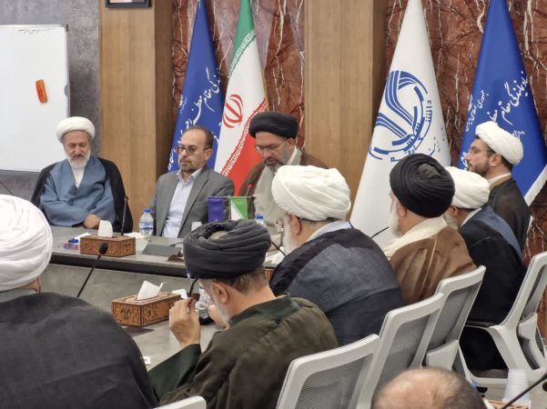 تاکید بر همافزایی استانداری قم و نهاد رهبری در دانشگاهها تاکید بر همافزایی استانداری قم و نهاد رهبری در دانشگاهها