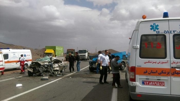 سه حادثه رانندگی در قم ۱۶ مصدوم برجا گذاشت